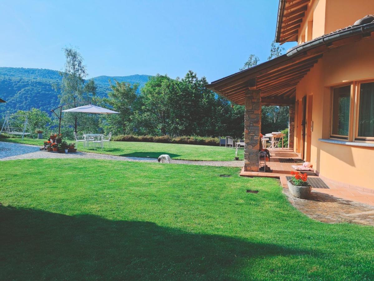 B&B Villa Claudia Lavena Ponte Tresa Esterno foto