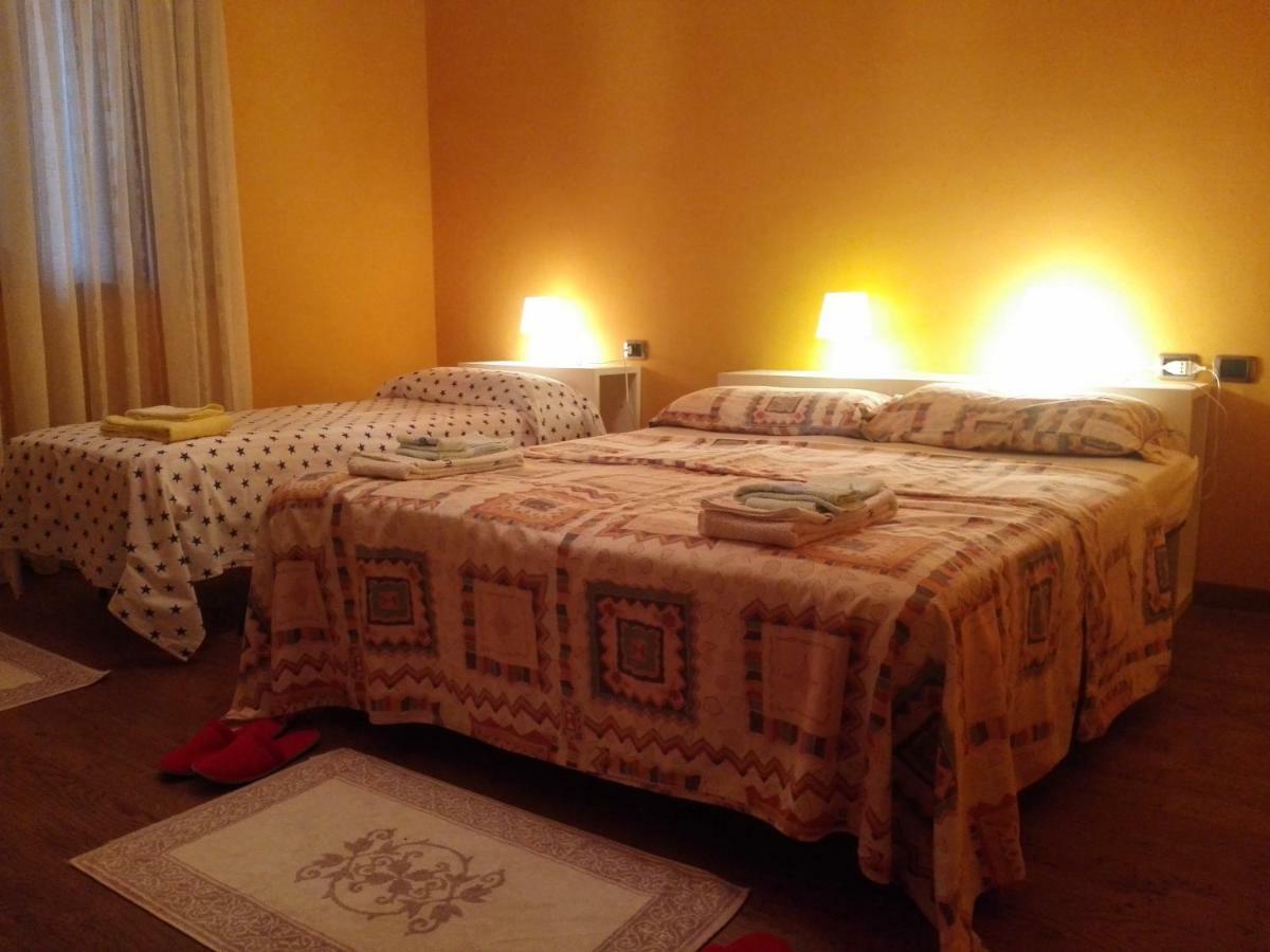 B&B Villa Claudia Lavena Ponte Tresa Esterno foto