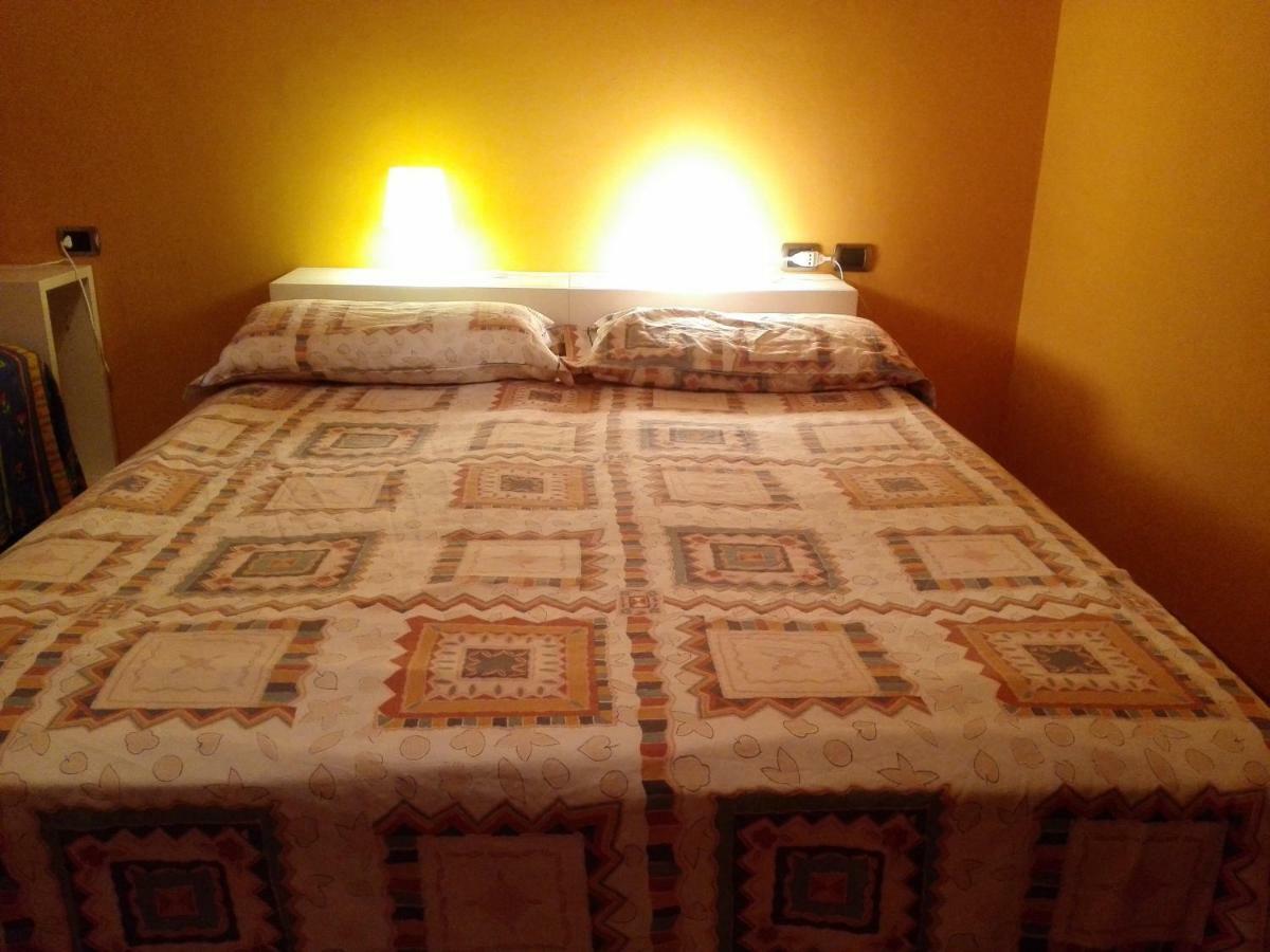 B&B Villa Claudia Lavena Ponte Tresa Esterno foto
