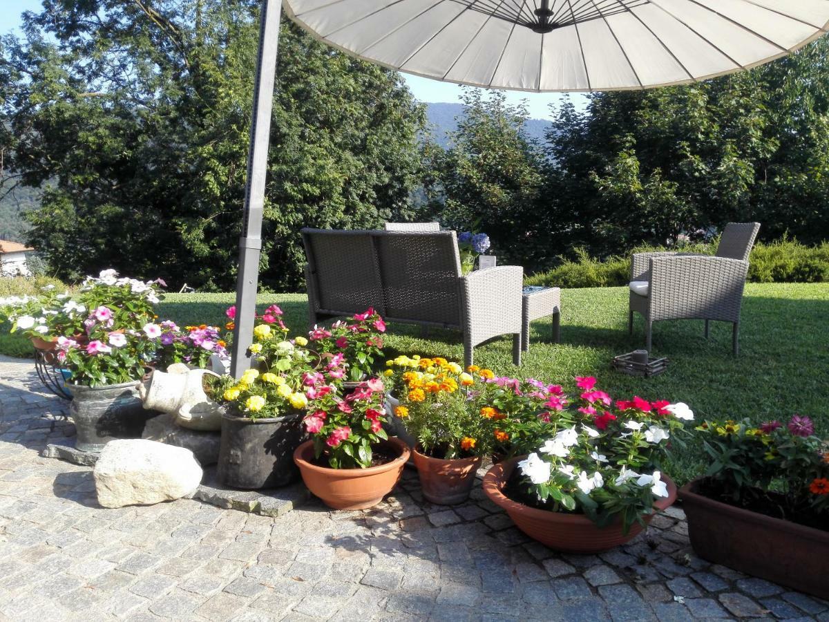 B&B Villa Claudia Lavena Ponte Tresa Esterno foto